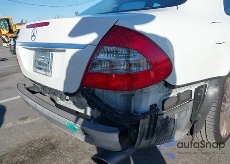 2007 Mercedes-Benz E 350 из США, поврежденный, VIN WDBUF56X27B006655